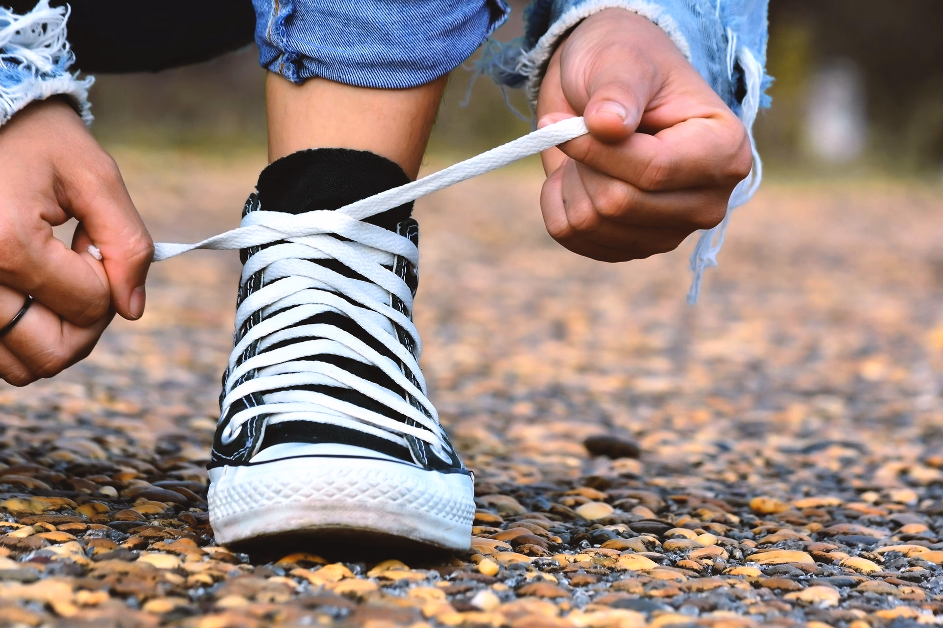 ¿Qué significa tener una piedra en el zapato?