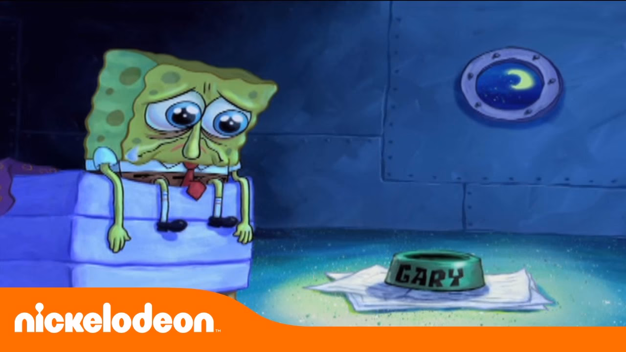 ¿Quién ayuda a Bob Esponja a amarrarse las agujetas?