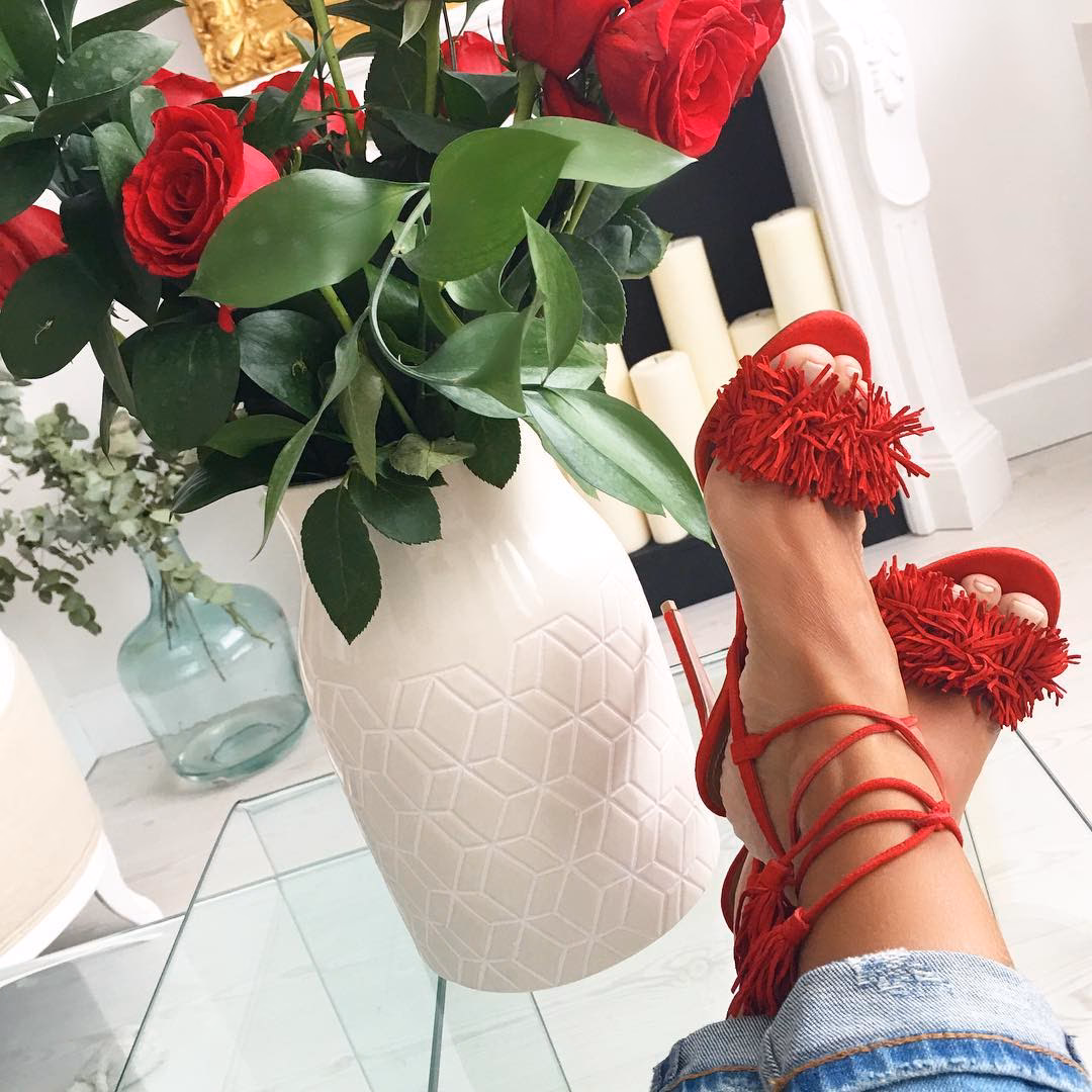 ¿Por qué llevar las uñas pintadas de rojo?