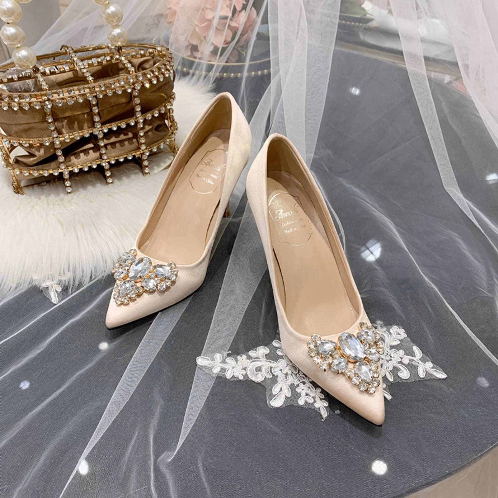 ¿Cuáles son los colores de vestido de novia?