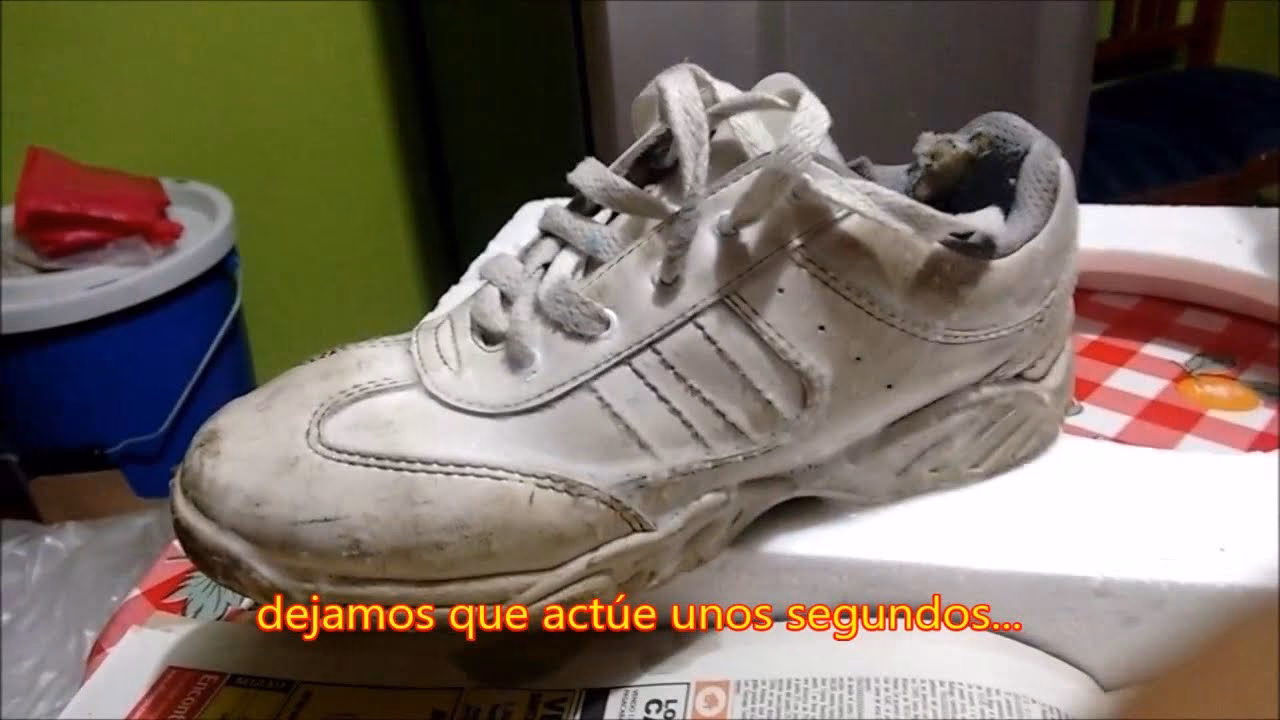 ¿Cómo dejar los zapatos relucientes sin gastar dinero?