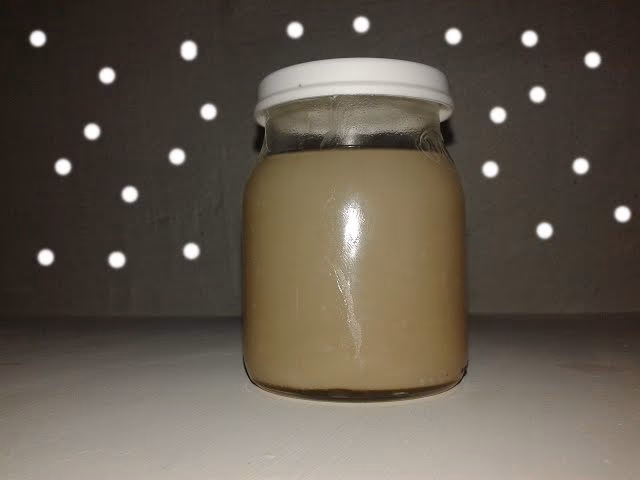 ¿Cómo se aplica el pegamento en la suela del zapato?