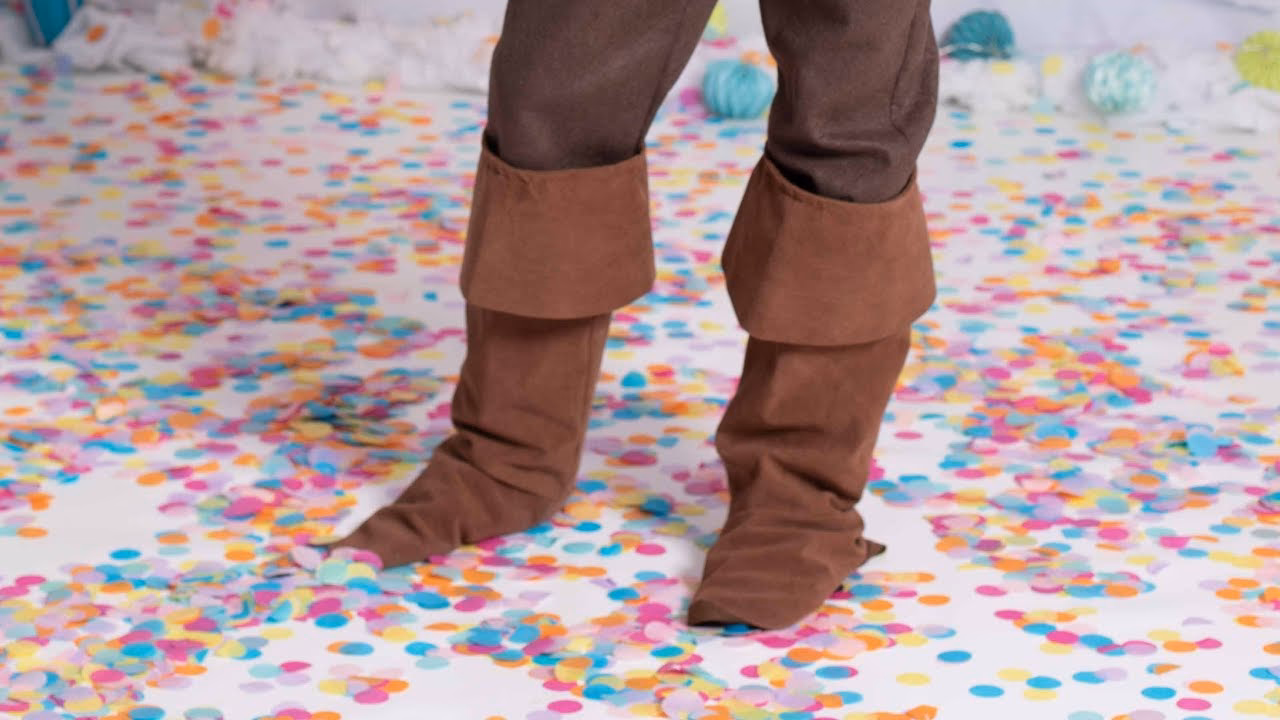 ¿Cómo decorar un disfraz de forzudo?