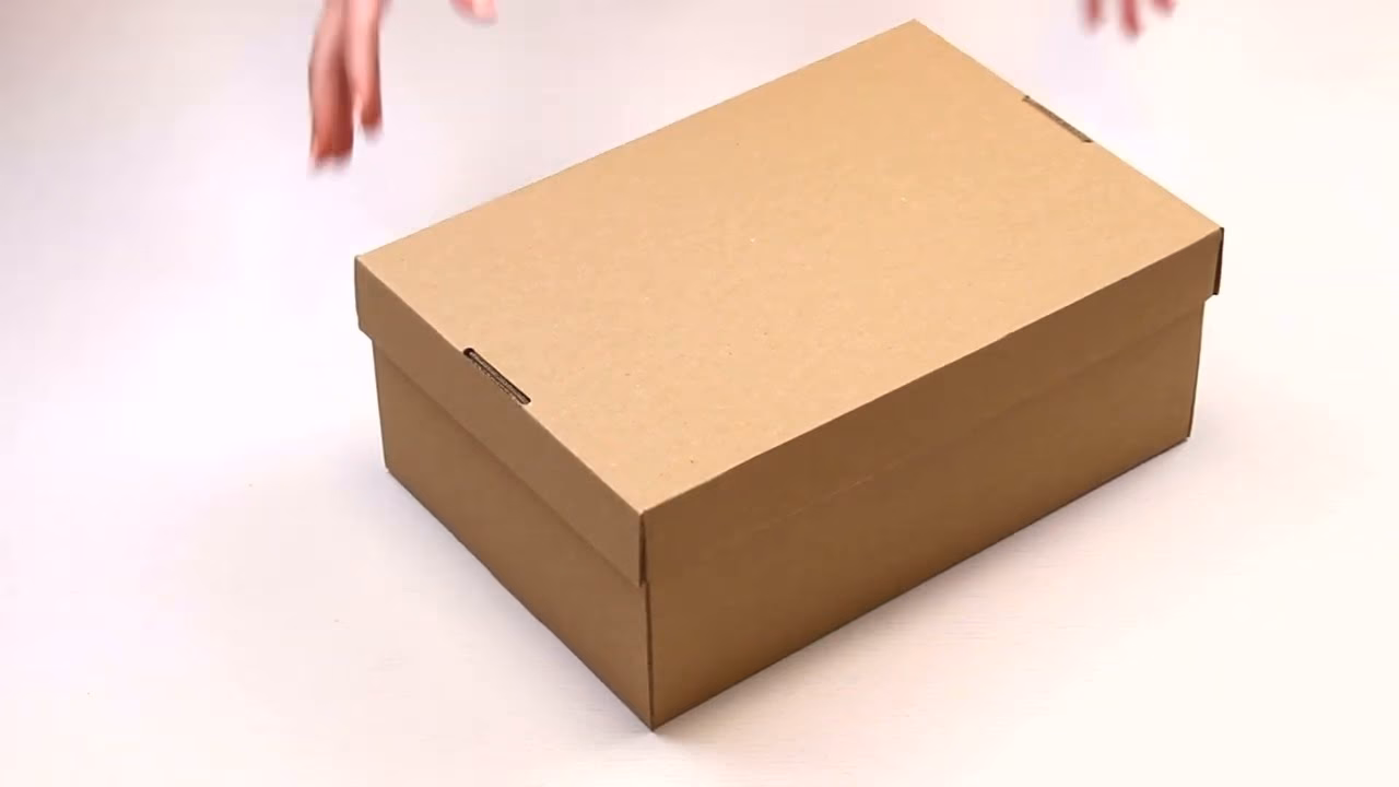¿Qué es una cajonera de cartón con cajas de zapatos?