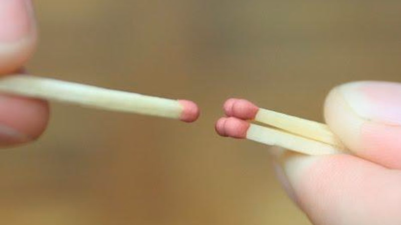 ¿Qué puede pasar si la cabeza de un fósforo se desprende?