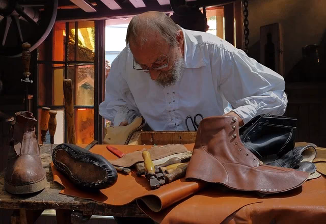 ¿Qué oficio tienen los zapateros?