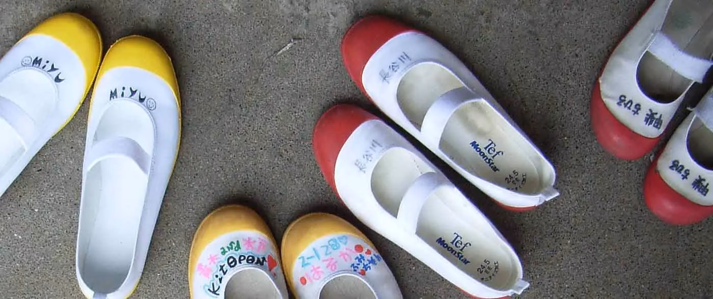 ¿Por qué es importante sacar los zapatos en casa?