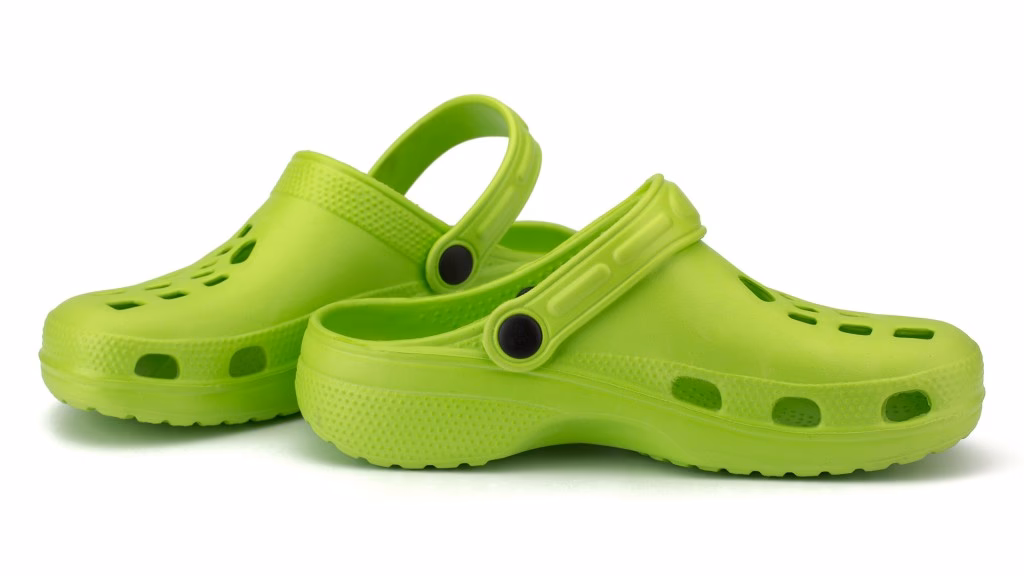 ¿Cómo se fabrican los zapatos Crocs?