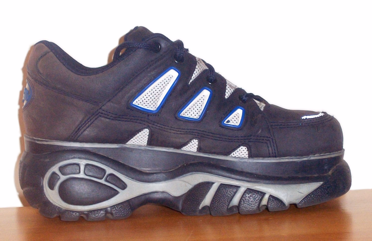 ¿Cuáles fueron los primeros referentes del calzado moderno?