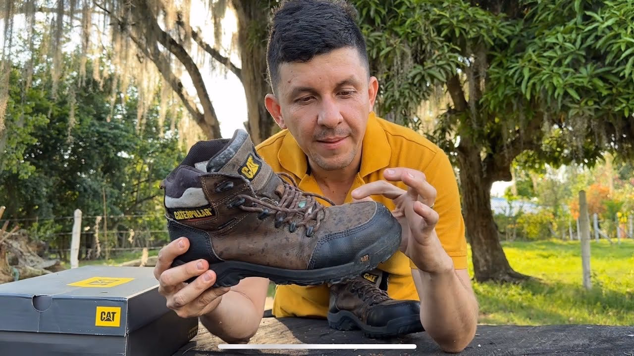 ¿Quién fundó y desarrolló Caterpillar?