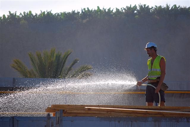 ¿Cuál es la diferencia entre fraguado y curado?