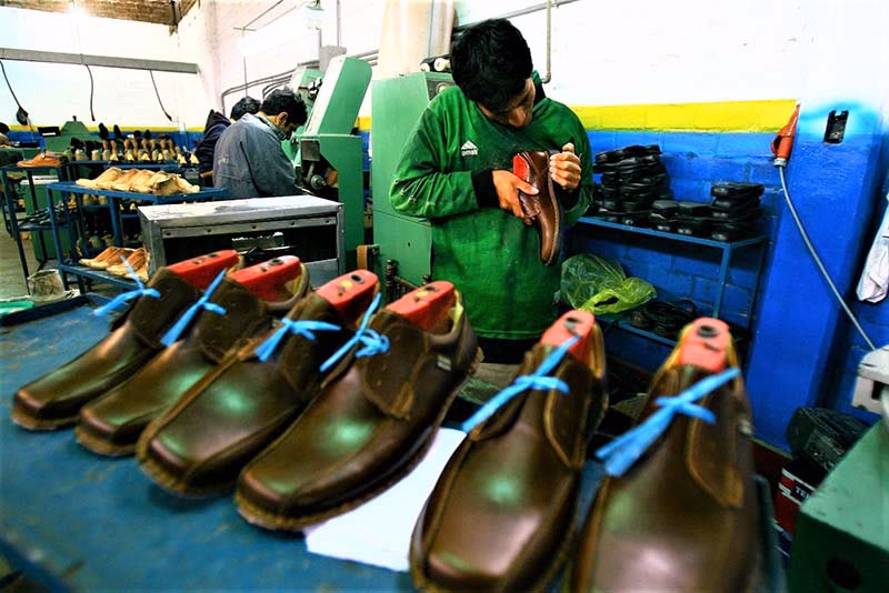 ¿Cuáles son las empresas que fabrican zapatos?