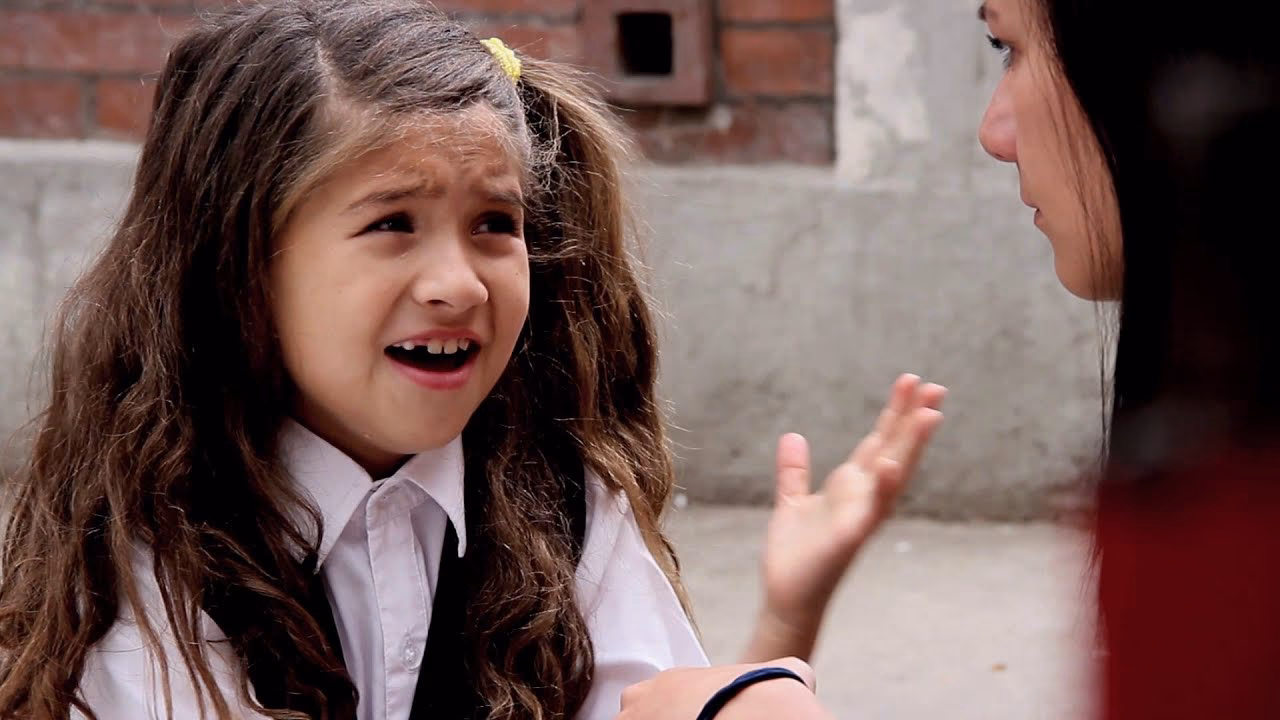 ¿Cuáles son los mejores zapatos para llevar con el uniforme?