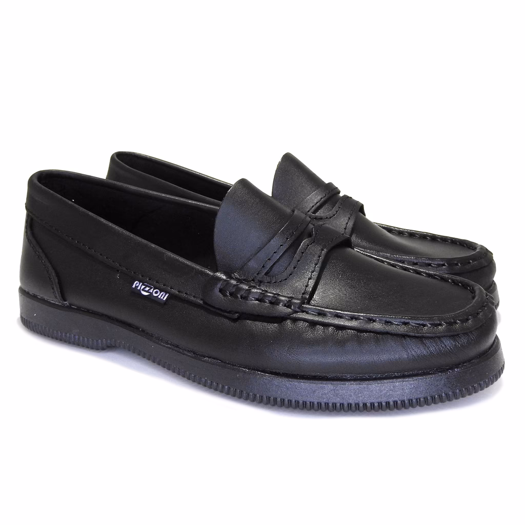 ¿Cuál es el calzado de un colegial?