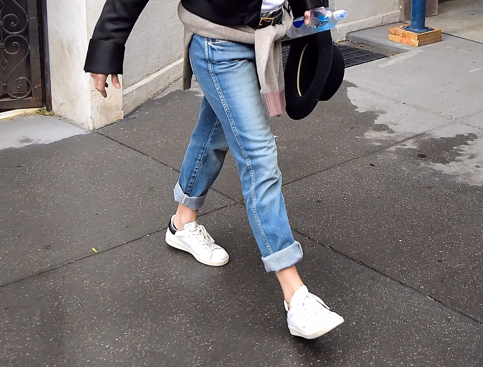 ¿Por qué no se debe doblar la bota de los jeans?