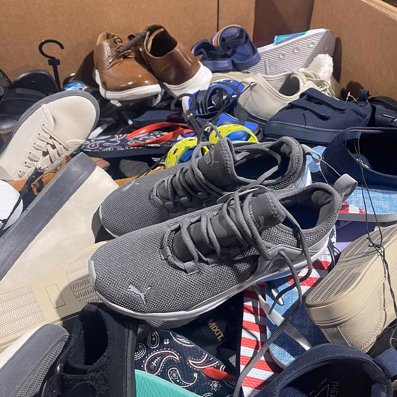 ¿Cuánto cuesta un lote de zapatos?