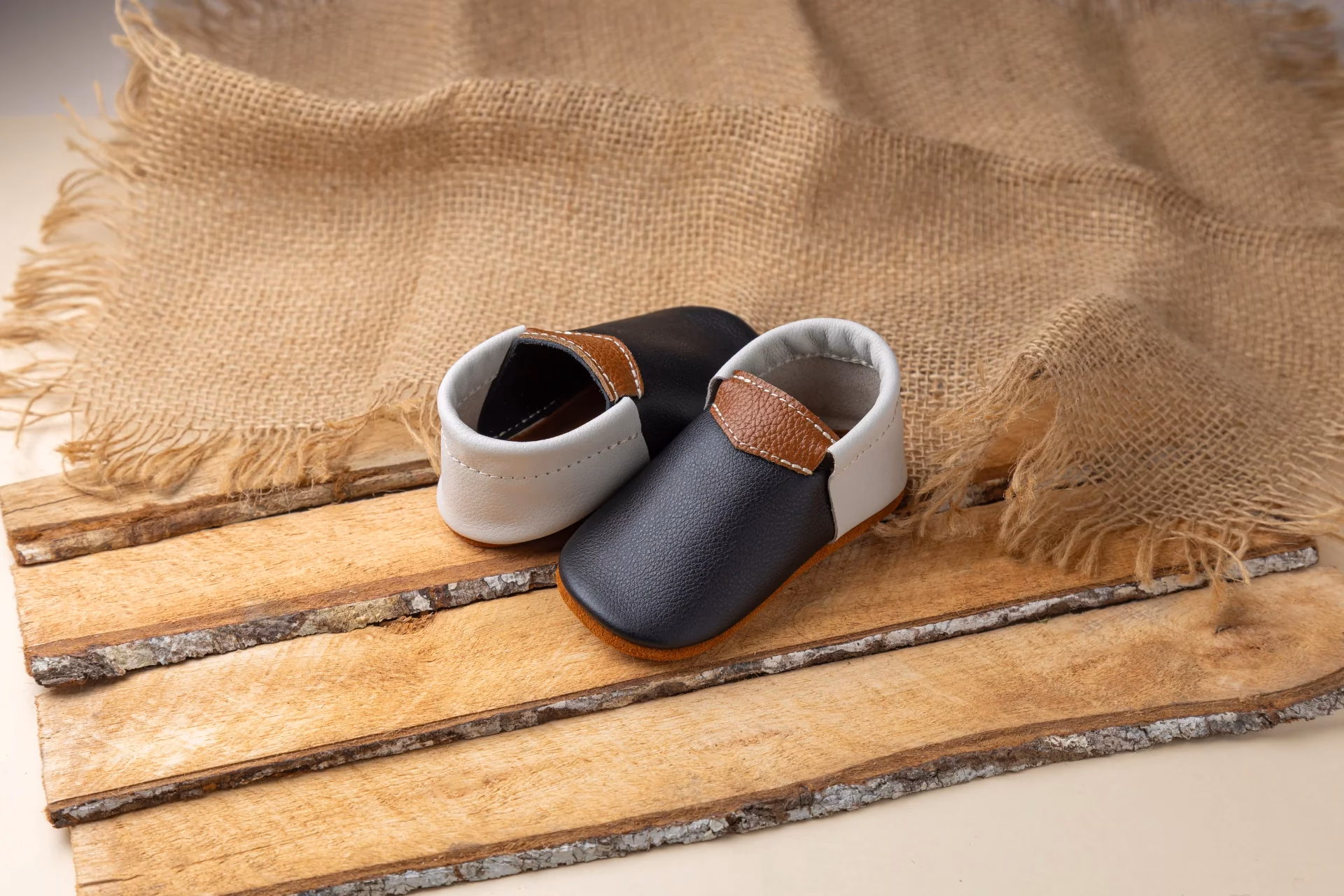 ¿Cuándo salió el primer zapato a la venta?