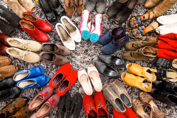 ¿Qué características tienen los zapatos divertidos?