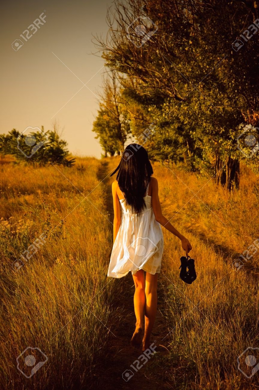 ¿Qué es un vestido sin espalda?