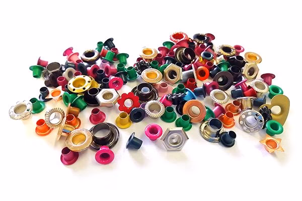 ¿Por qué los botones salieron de los ojales?