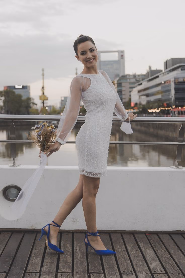 ¿Cuáles son los mejores looks y outfits con shorts y sandalias para mujer?