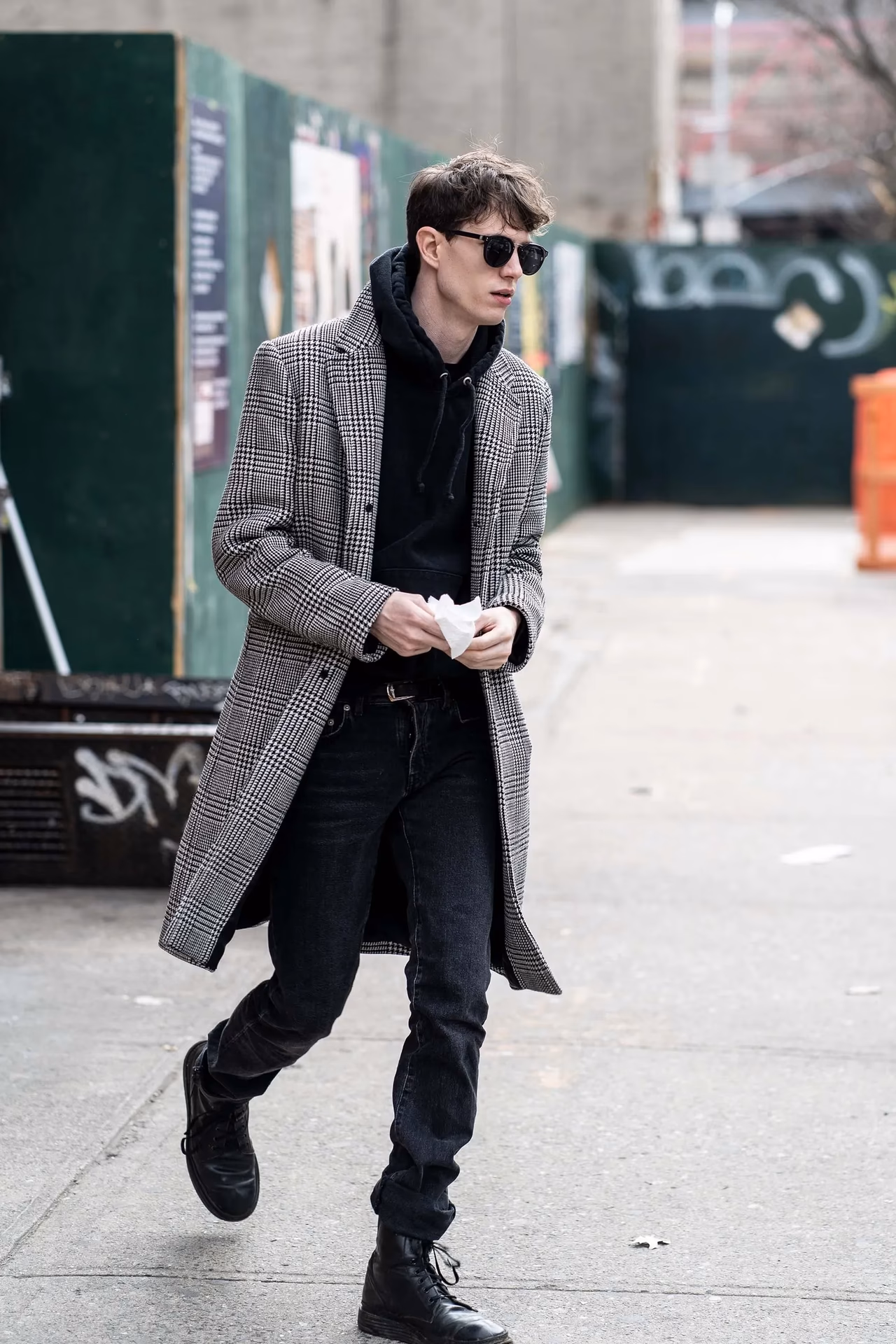 ¿Dónde puedo encontrar Jeans hombre en oferta?