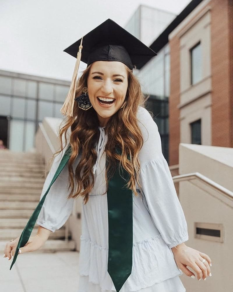 ¿Qué pasa con los vestidos y los trajes para las graduaciones?