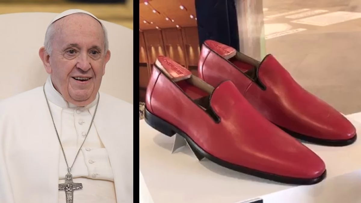 ¿Por qué los papas usaban zapatos rojos?