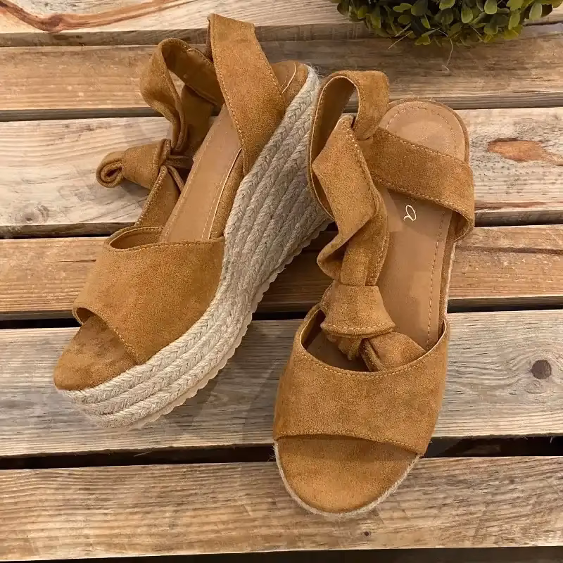 ¿Qué son los zapatos con casquillo?