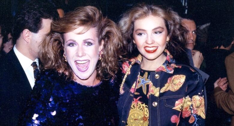 ¿Dónde vive Thalía Zapata?