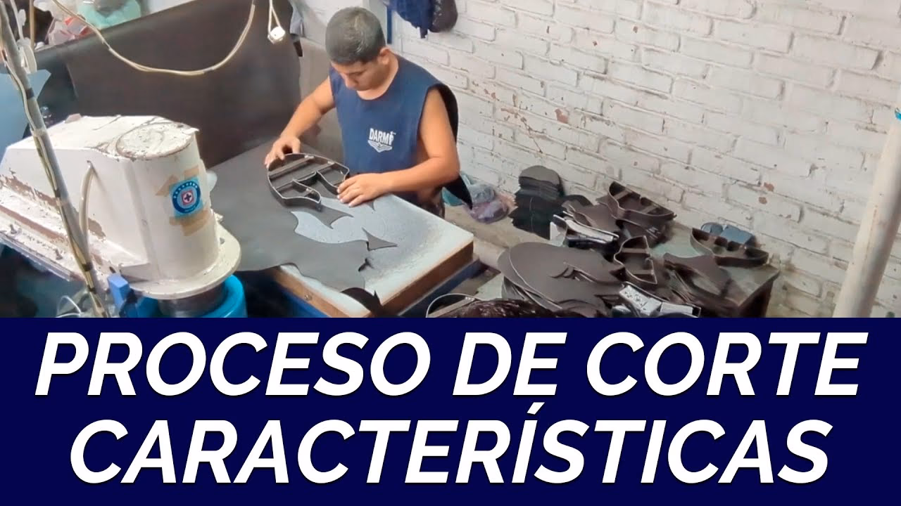 ¿Cuál es el primer paso en el proceso de fabricación de zapatillas?