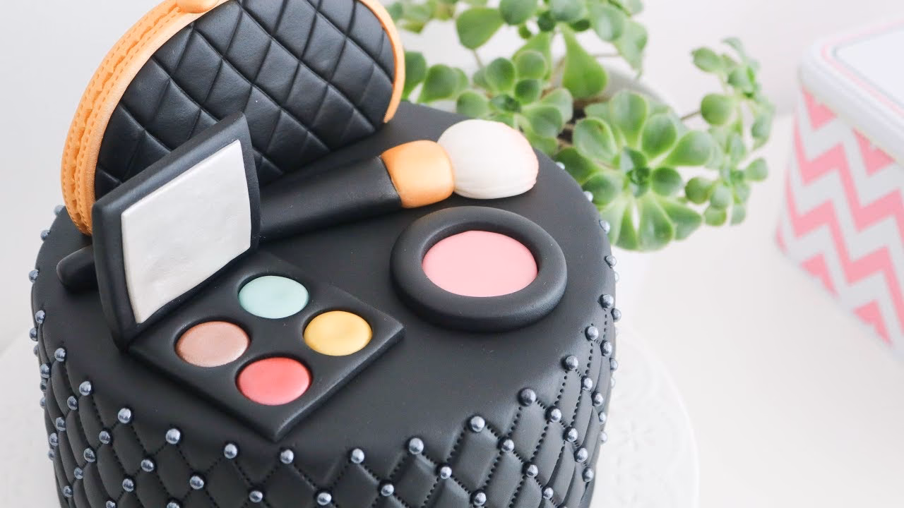 ¿Cómo decorar una torta fácilmente?