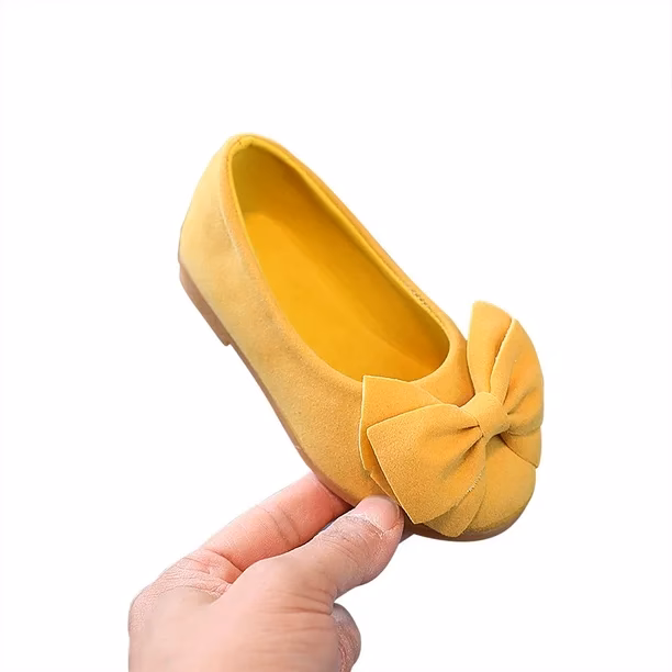 ¿Por qué las zapatillas de su hija son de color amarillo?
