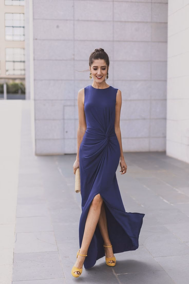 ¿Cuáles son los diferentes tipos de zapatos para vestidos azules?