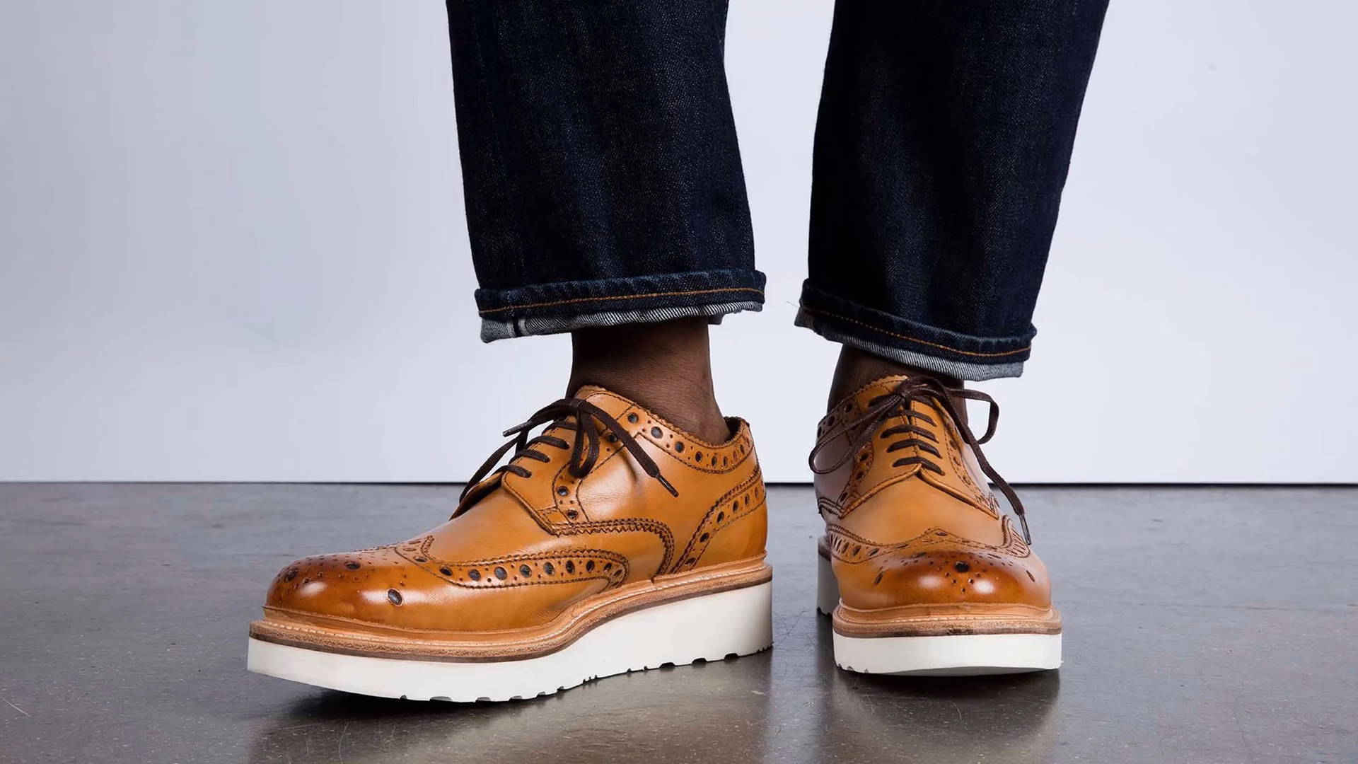 ¿Cuáles son los mejores zapatos con suelas ortopedicas?