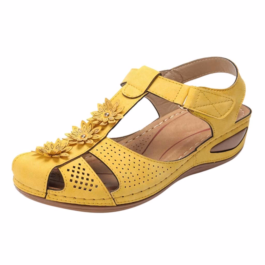 ¿Dónde puedo encontrar los zapatos amarillos para mujer?