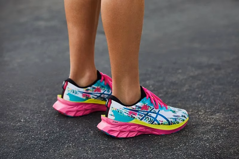 ¿Dónde puedo comprar zapatillas mujer Asics?