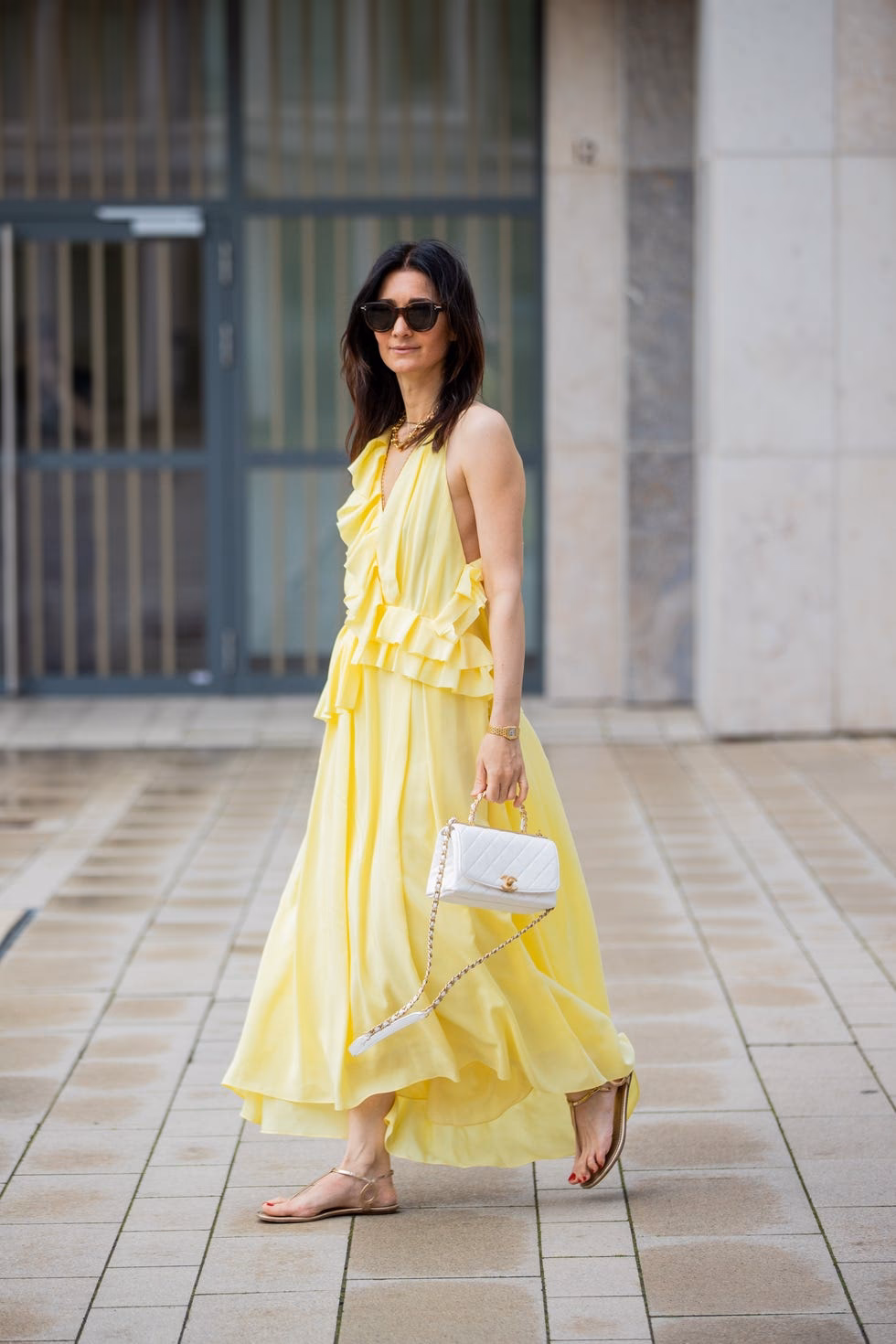 ¿Dónde puedo encontrar vestidos de fiesta baratos?