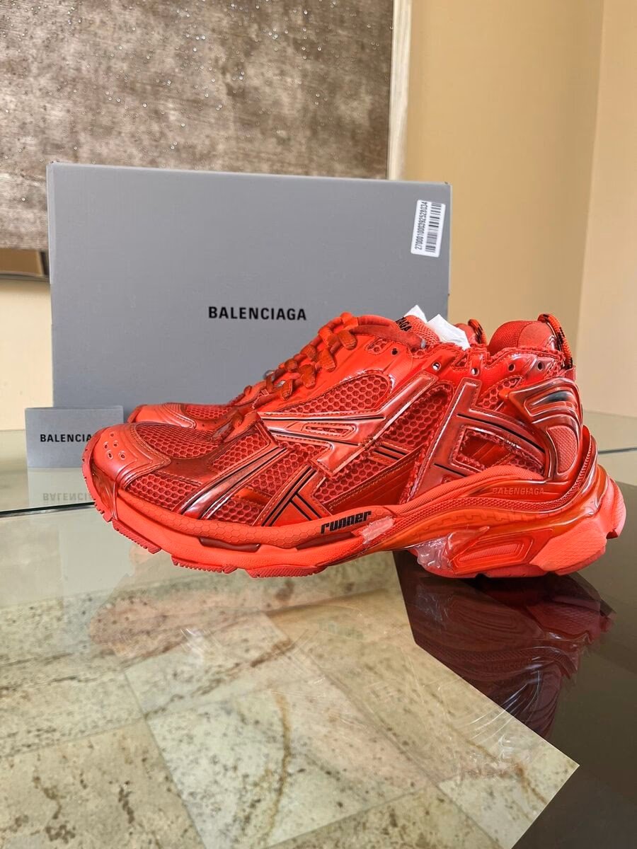 ¿Cuánto cuestan los zapatos rotos de Balenciaga?