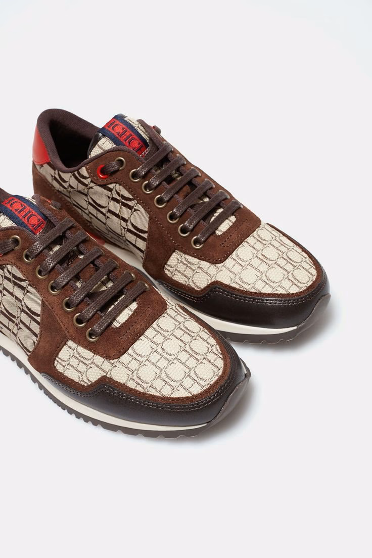 ¿Cuáles son los rasgos distintivos del calzado Carolina Herrera?