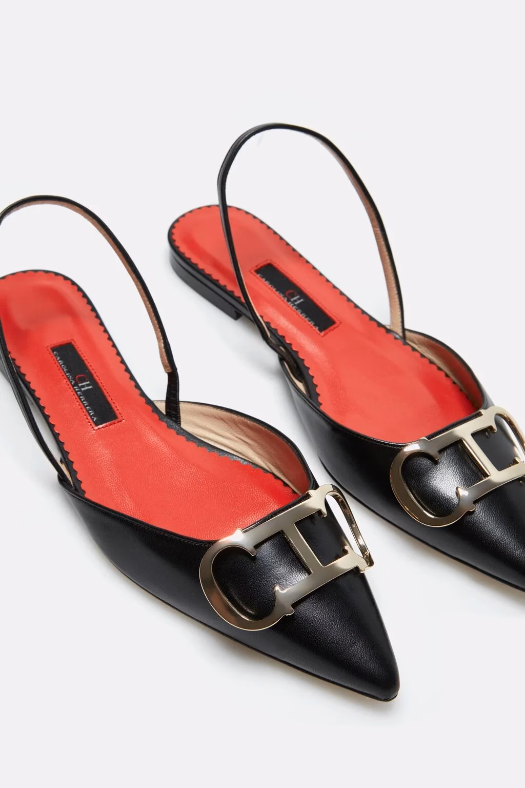 ¿Dónde se venden las colecciones de Carolina Herrera?