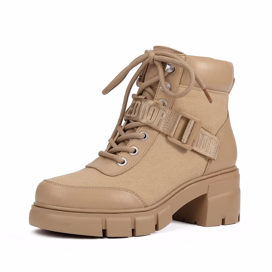 ¿Cuál es la mejor combinación de Shorts para Combat Boots?