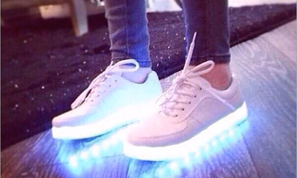 ¿Qué son las zapatillas de luces para niños?