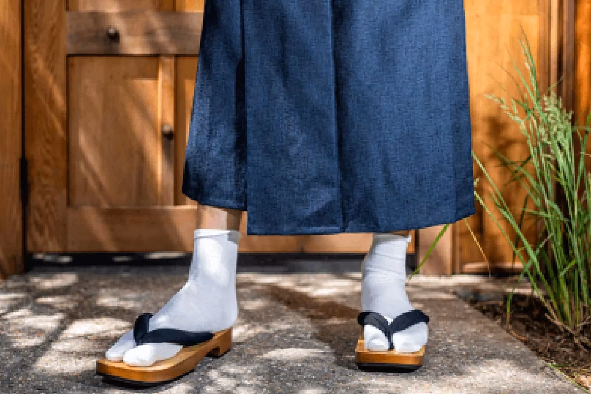 ¿Cómo se combinan los zapatos japoneses con la ropa occidental?