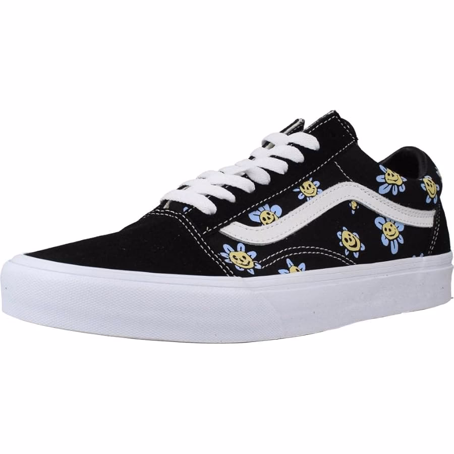 ¿Cuántos artículos tiene una zapatilla flores negra?