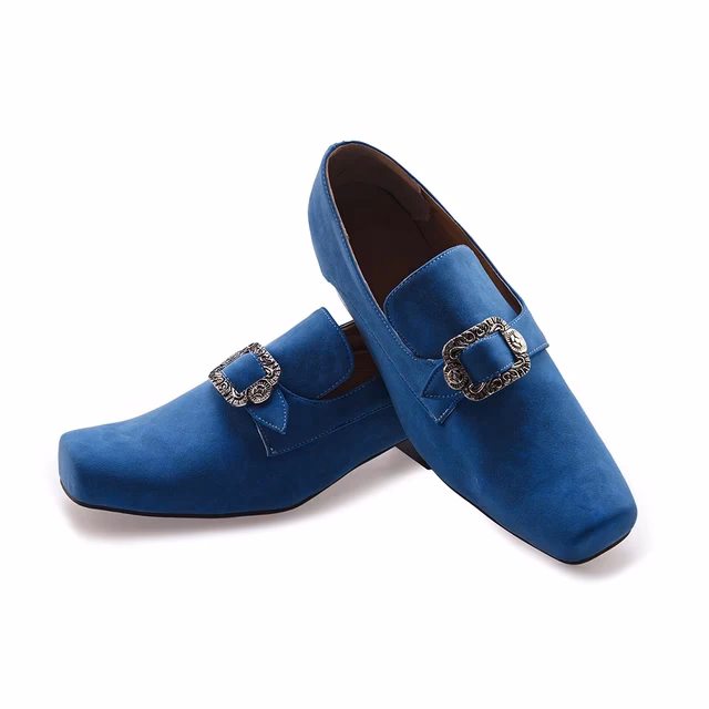 ¿Cuánto mide rocoso con los zapatos?