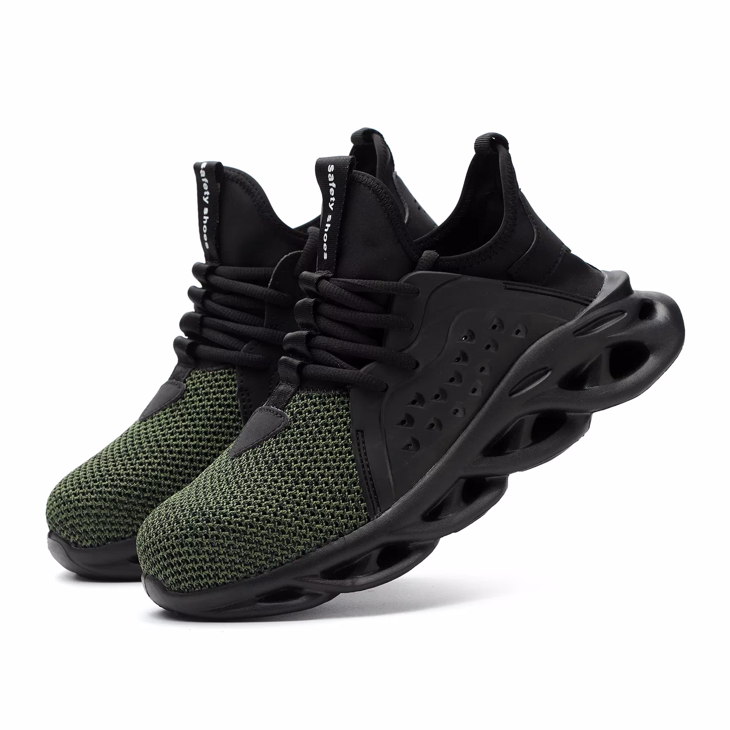 ¿Qué calzado usan los trabajadores en las obras de ingeniería civil?