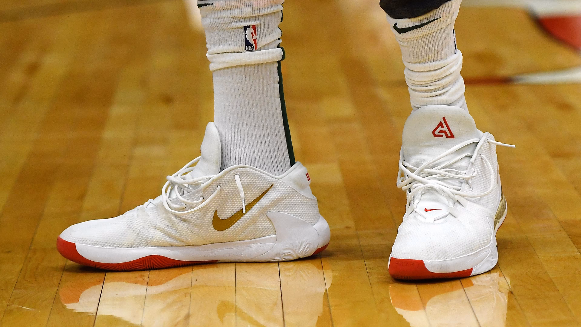 ¿Cuáles son las nuevas zapatillas de LeBron James?