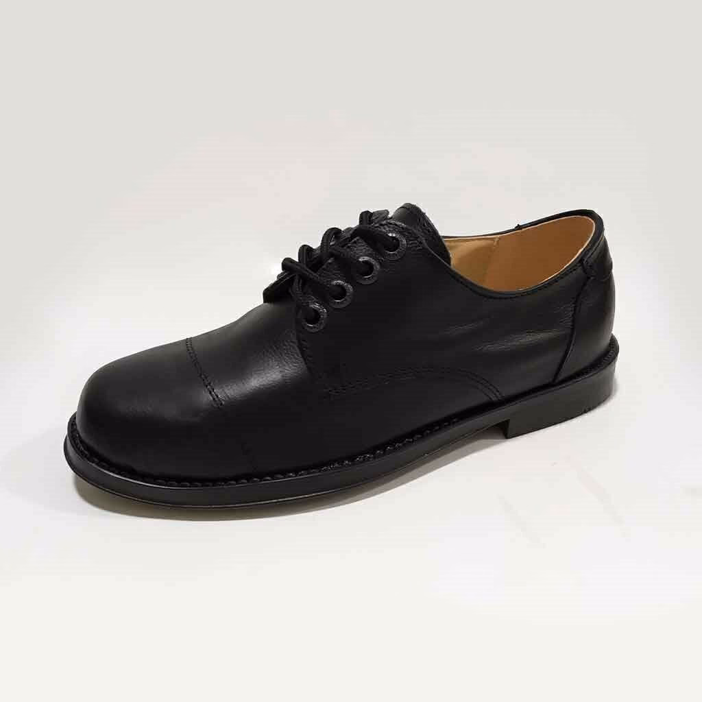 ¿Cuáles son las vestimentas de los policías?