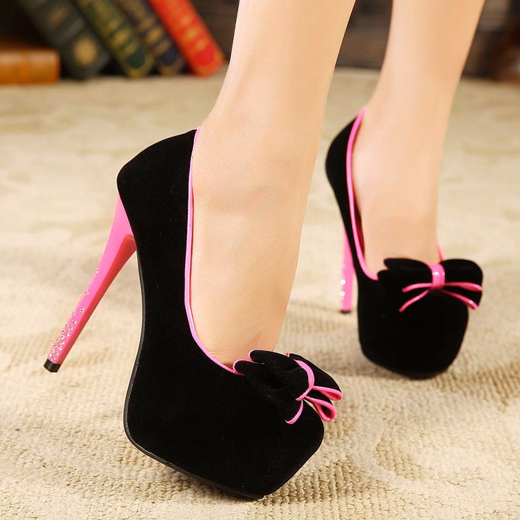 ¿Cuáles son las tendencias de los zapatos de tacón mujer?